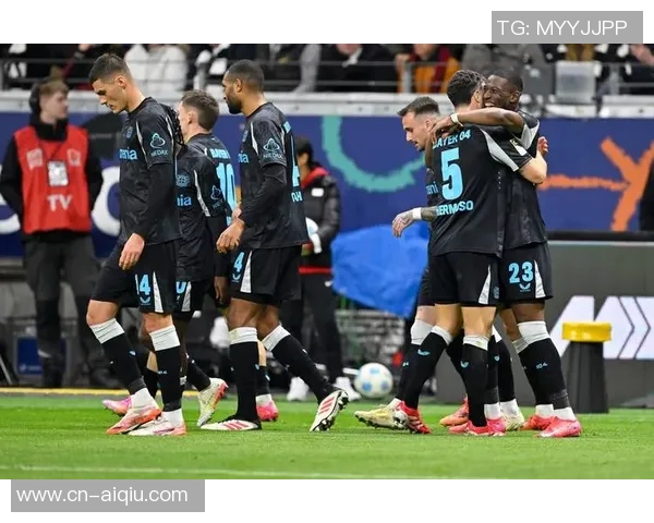 法兰克福主场迎战多特蒙德争夺德甲积分榜重要位置